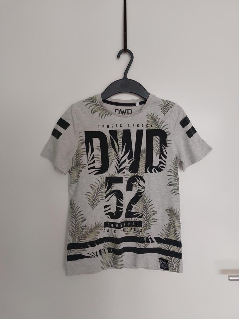 C&A t-shirt maat 134-140 z.g.a.n., Kinderen en Baby's, Kinderkleding | Maat 134, Ophalen of Verzenden, Zo goed als nieuw, C&A