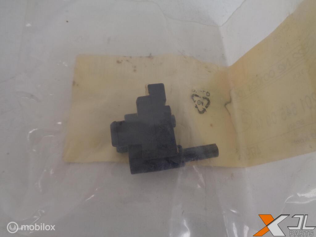 190 W201 ACHTERUITRIJLICHTSCHAKELAAR A2015450014 NOS NIEUW, Mercedes-Benz, Nieuw, Ophalen of Verzenden, Mercedes-Benz