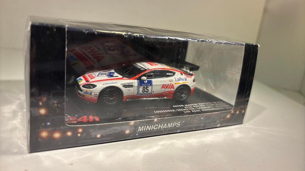 Aston martin vantage v8 gt4 #85 24h Nurburgring minichamps, Hobby en Vrije tijd, Modelauto's | 1:43, Ophalen of Verzenden, A, A