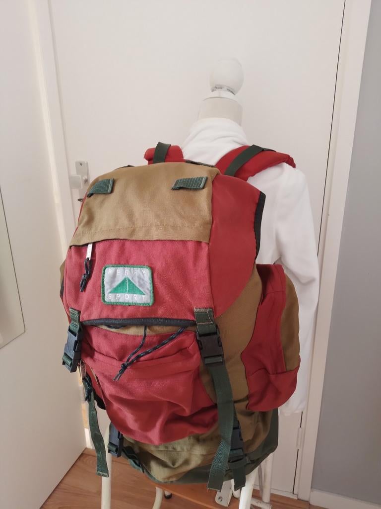 Vintage Perry Sport Rugzak - Rood/Groen/Beige, Gebruikt, 25 tot 40 cm, Ophalen of Verzenden, Waterdicht
