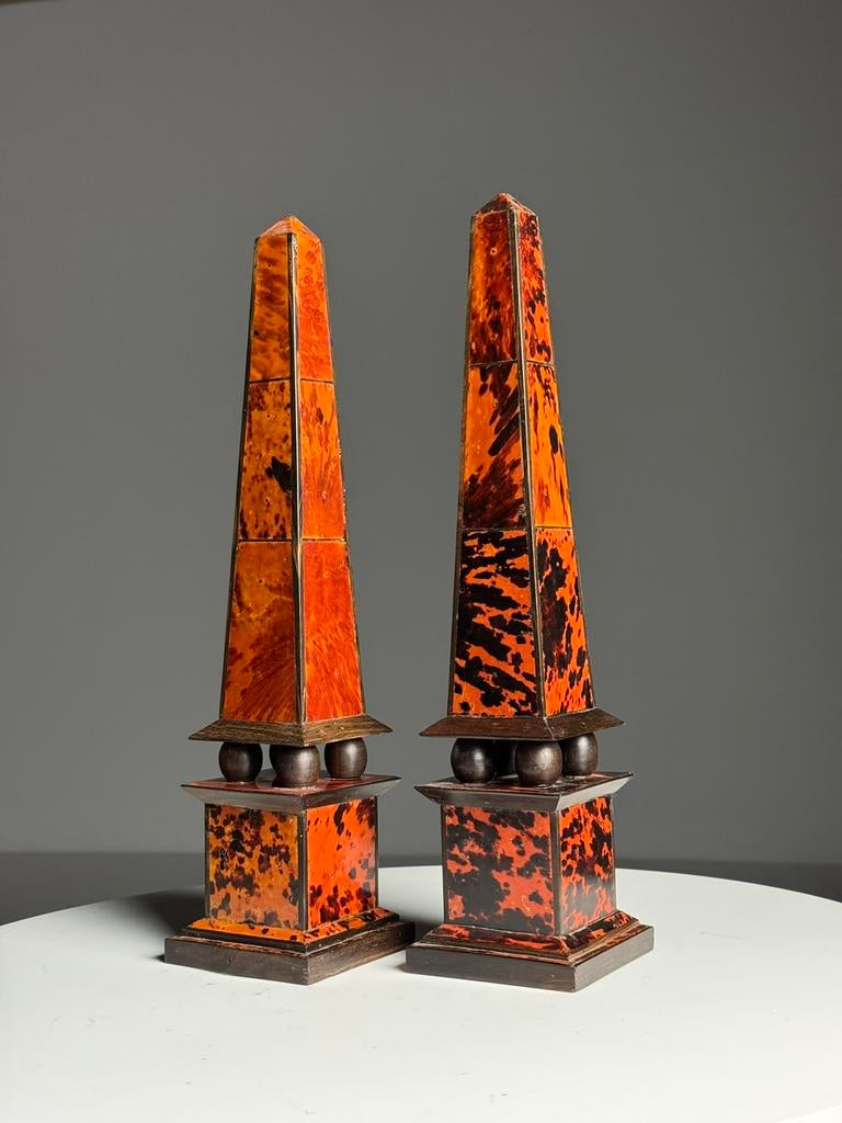 2x Obelisk Tortoise antiek, Ophalen