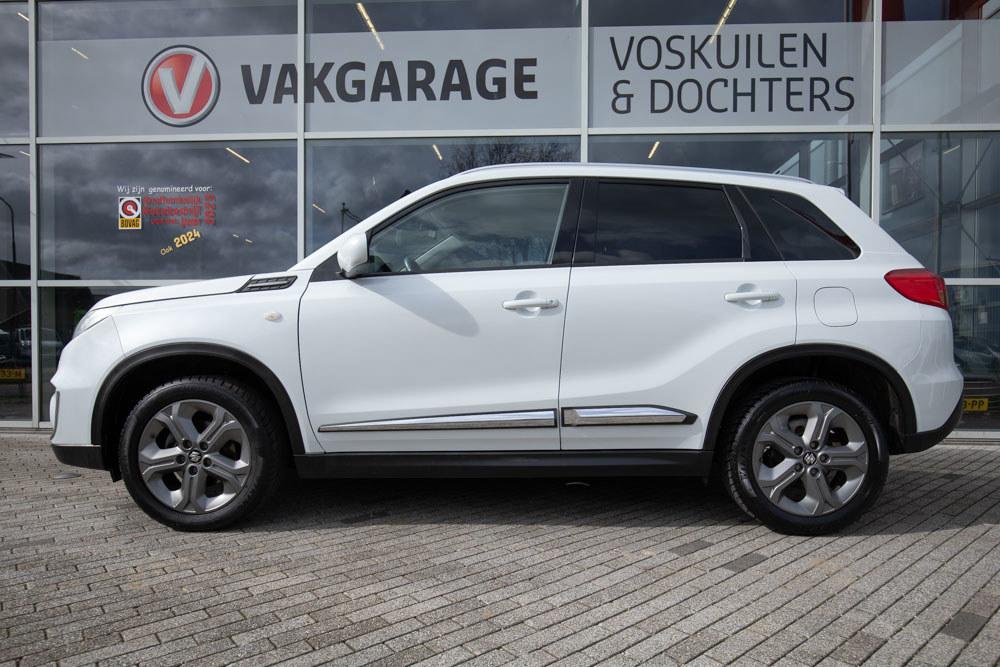 Suzuki Vitara 1.6 Exclusive | Trekhaak, Voorwielaandrijving, Euro 6, 4 cilinders, 400 kg