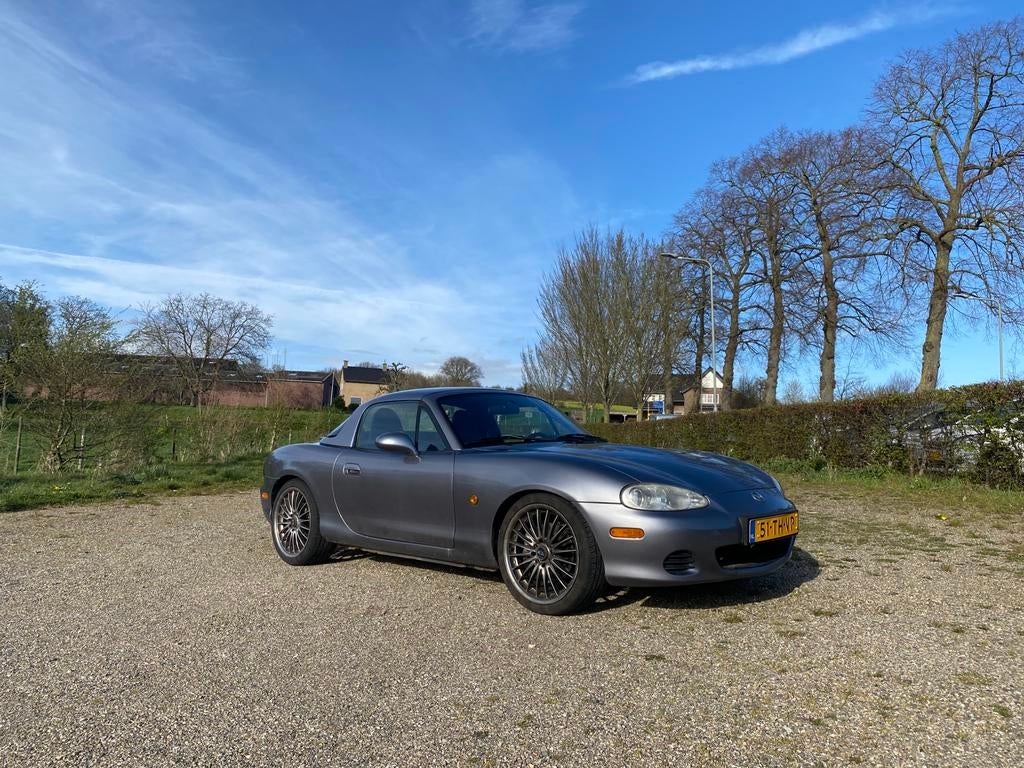 Mazda MX-5 NB | 2002 | 1.6 | Hardtop, Achterwielaandrijving, 40 €/maand, 4 cilinders, Cabriolet