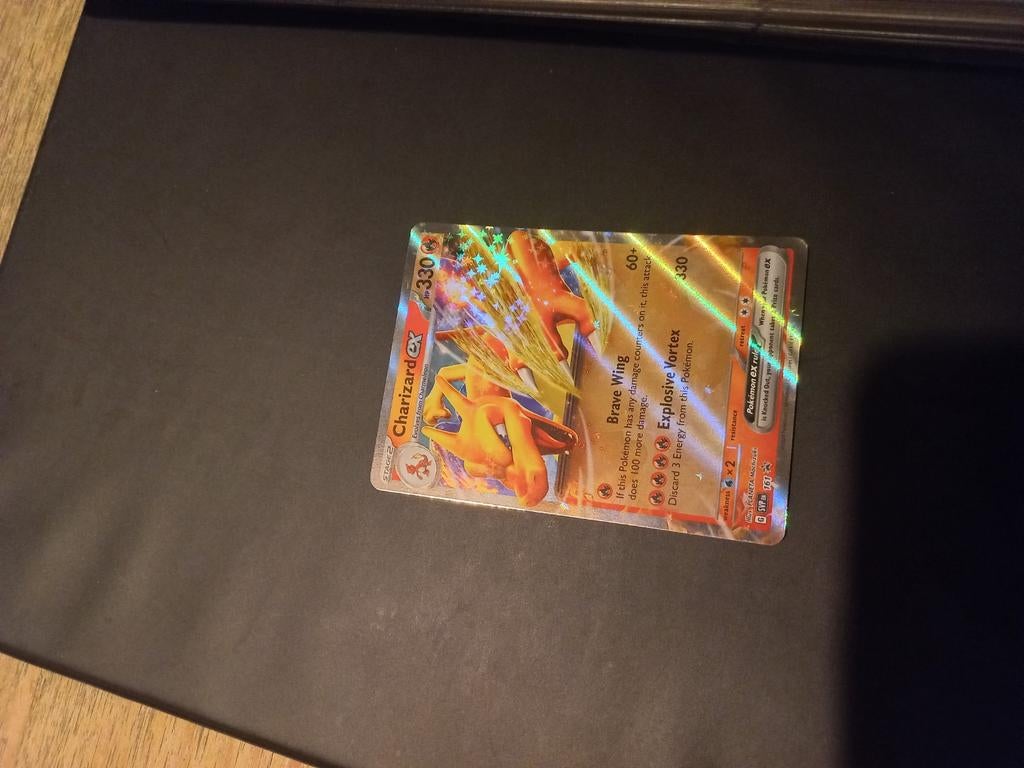 Charizard ex, Hobby en Vrije tijd, Verzamelkaartspellen | Pokémon, Ophalen of Verzenden, Zo goed als nieuw, Losse kaart, Foil