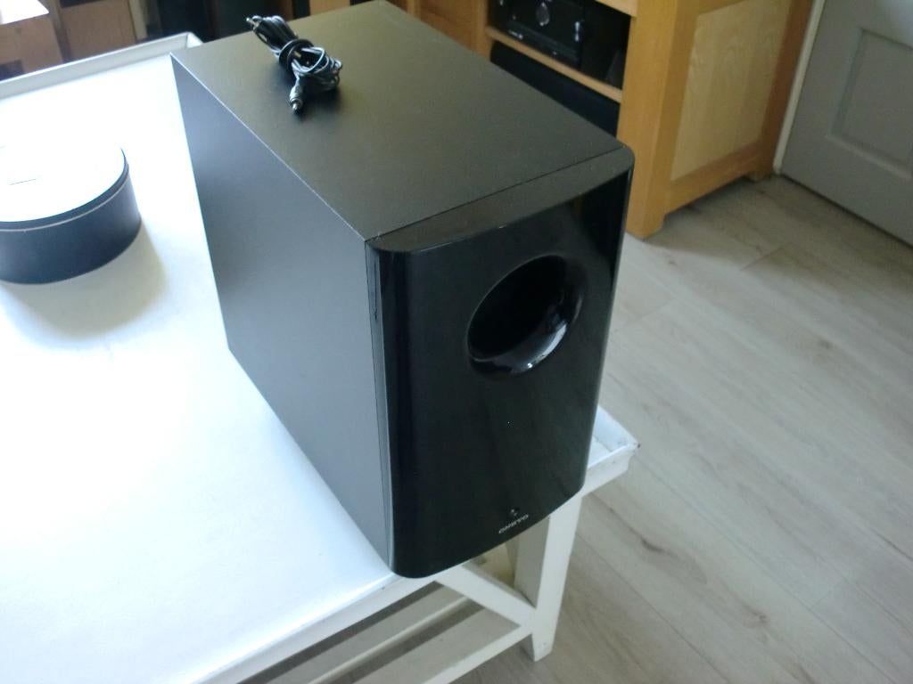 Subwoofer Onkyo Model: SKW-501 kleur Zwart 100 watts., Overige merken, Subwoofer, Ophalen of Verzenden, Zo goed als nieuw
