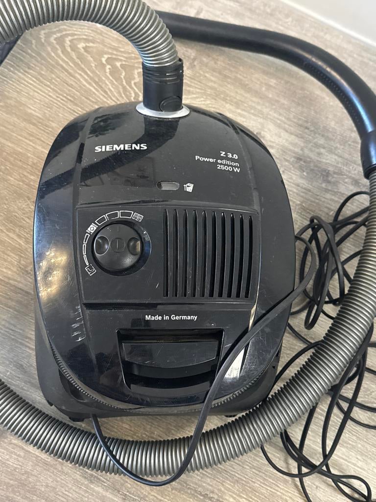 Siemens Stofzuiger Z 3.0 - Krachtige 2500W, Witgoed en Apparatuur, Stofzuigers, Gebruikt, Stofzuiger, 2000 watt of meer, Stofzak