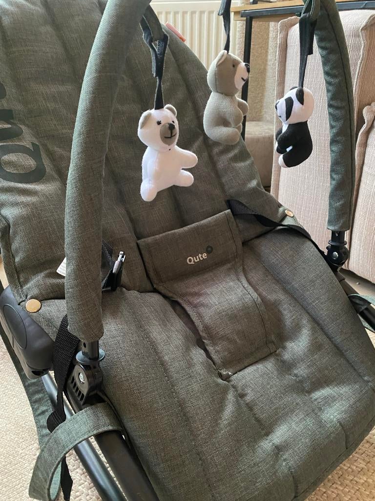 Qute wipstoeltje - zo goed als nieuw!, Overige merken, Wipstoel, Ophalen of Verzenden, Met gordel(s) of riempje(s)