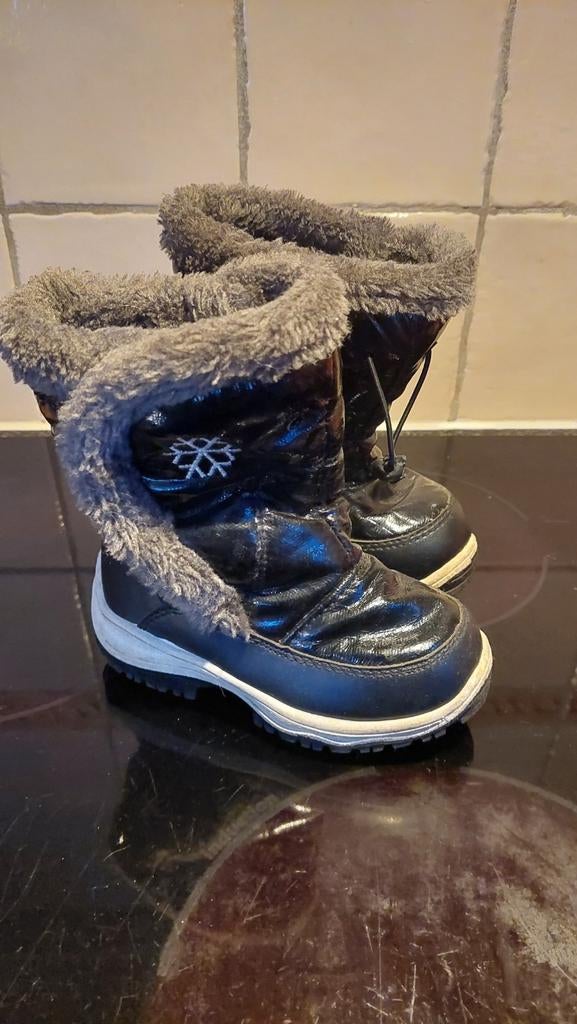 Snowboots maat 25 - Zo goed als nieuw!, Ophalen, Jongetje of Meisje, Laarsjes, Zo goed als nieuw
