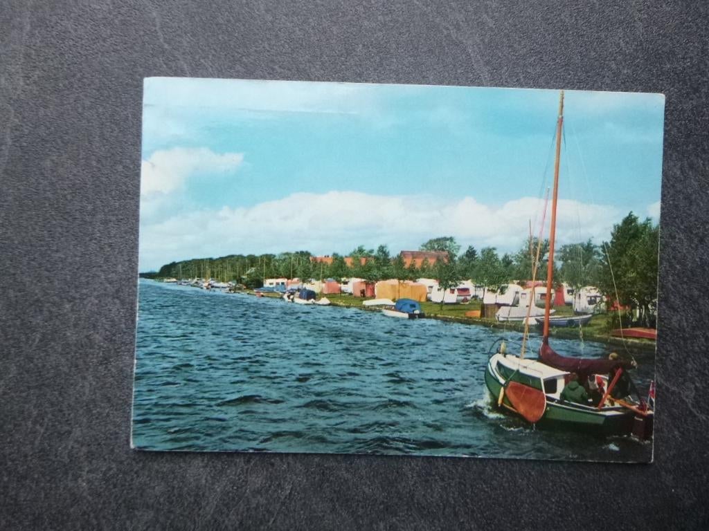 Wanneperveen, caravan/boot 1974, Verzamelen, Ansichtkaarten | Nederland, Verzenden, 1960 tot 1980, Gelopen