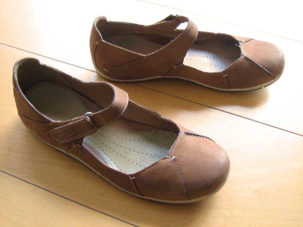 Middelbruin leren schoenen CLARKS maat 39-40 Snazzeys, Kleding | Dames, Schoenen, Schoenen met lage hakken, Bruin, Verzenden, Zo goed als nieuw