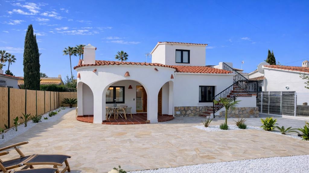 Stijlvolle Ibiza-villa nabij Dénia – verblijf vanaf 11 dagen, Dorp, Costa Blanca, 6 personen, Wasmachine