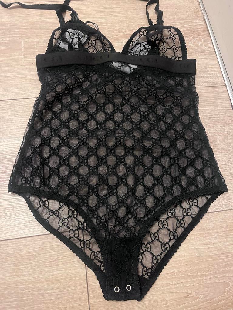Gucci Tulle Bodysuit XS - Logo Design, Ophalen of Verzenden, Zwart, Body of Korset