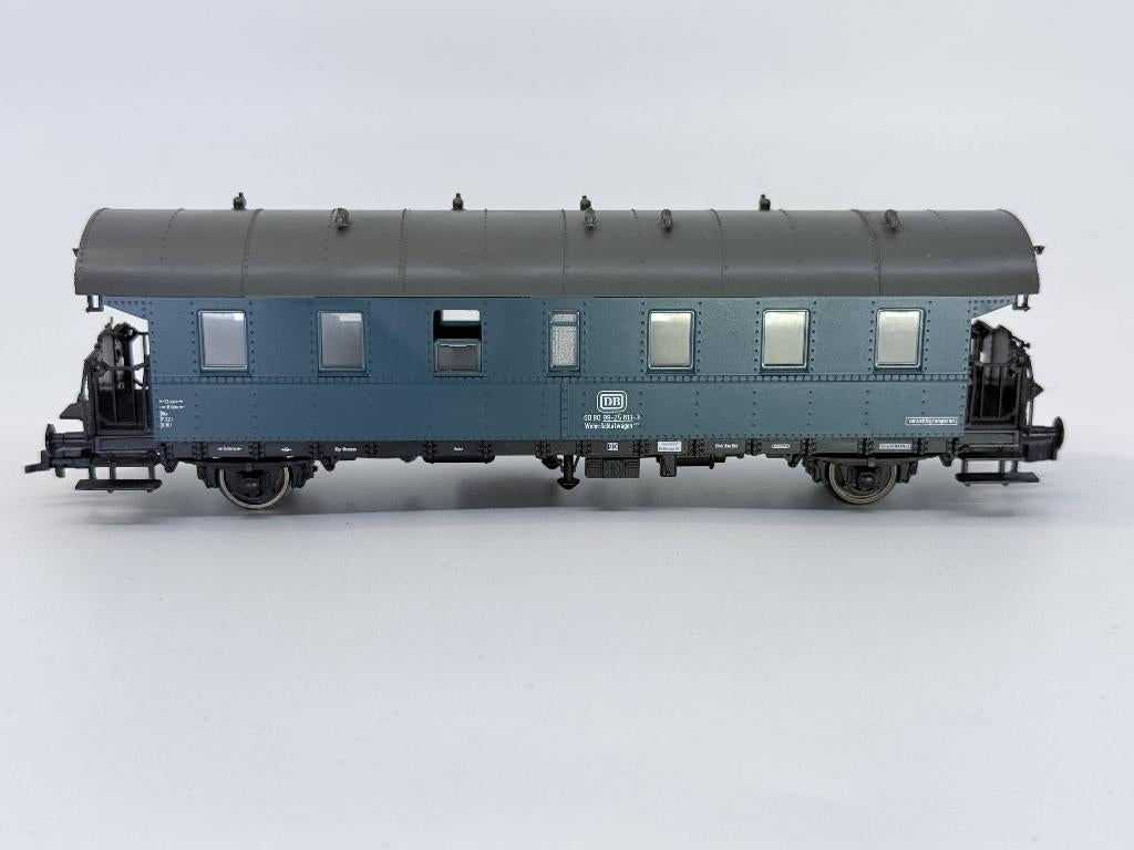 Roco 44817 - 2-assige personenrijtuig, DB, Gelijkstroom, Wagon, Ophalen of Verzenden, Zo goed als nieuw