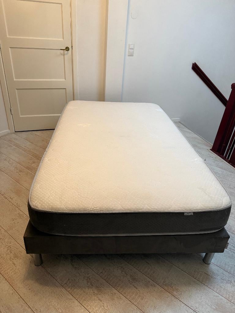 Stella Cadente Bed + Frame 200 x 120 - Ophalen Den Haag, Klassiek, Ophalen of Verzenden, Zo goed als nieuw, Twijfelaar