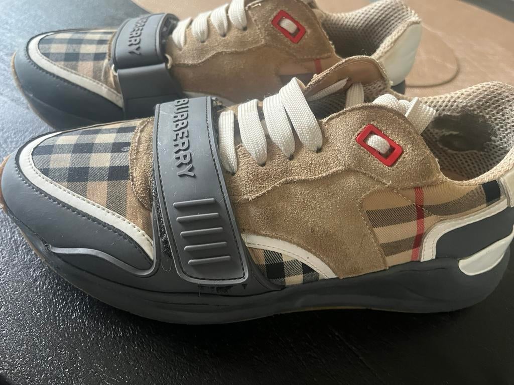 Goede Burberry schoenen maat 38,5, Ophalen of Verzenden, Zo goed als nieuw