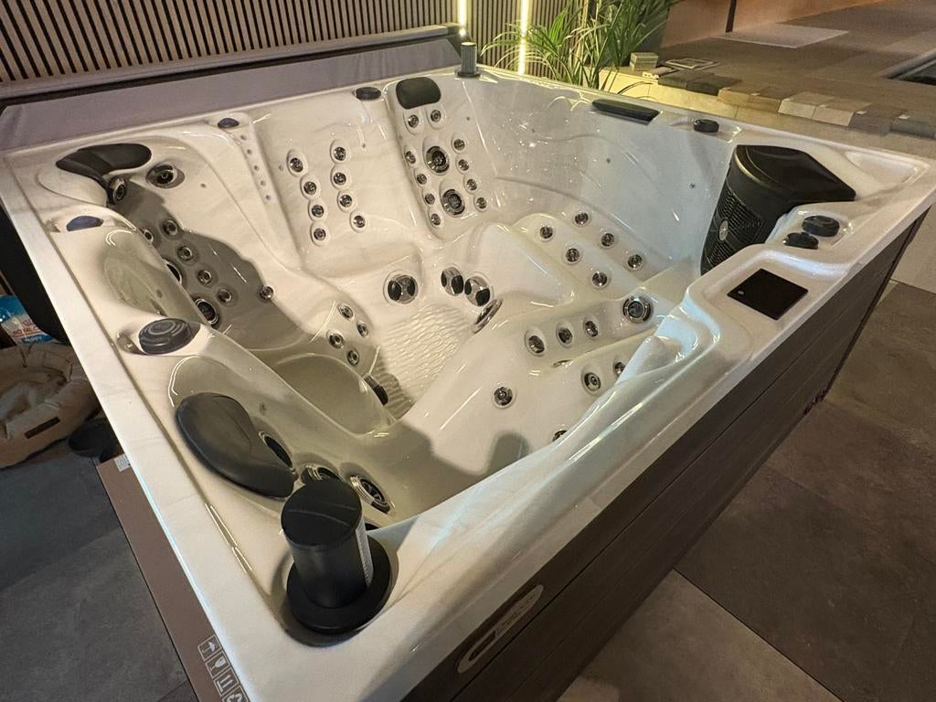 Platinum Onyx v3 spa | Nieuw | ACTIE TIJDELIJK |, Ophalen, Nieuw, Trap, Vast