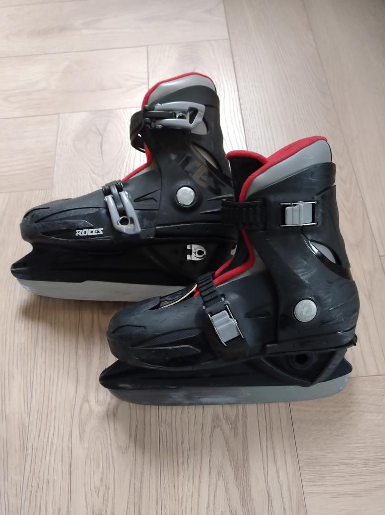 Roces hockey schaatsen mt 30- 35, Zo goed als nieuw, IJshockeyschaatsen, Ophalen, Overige merken