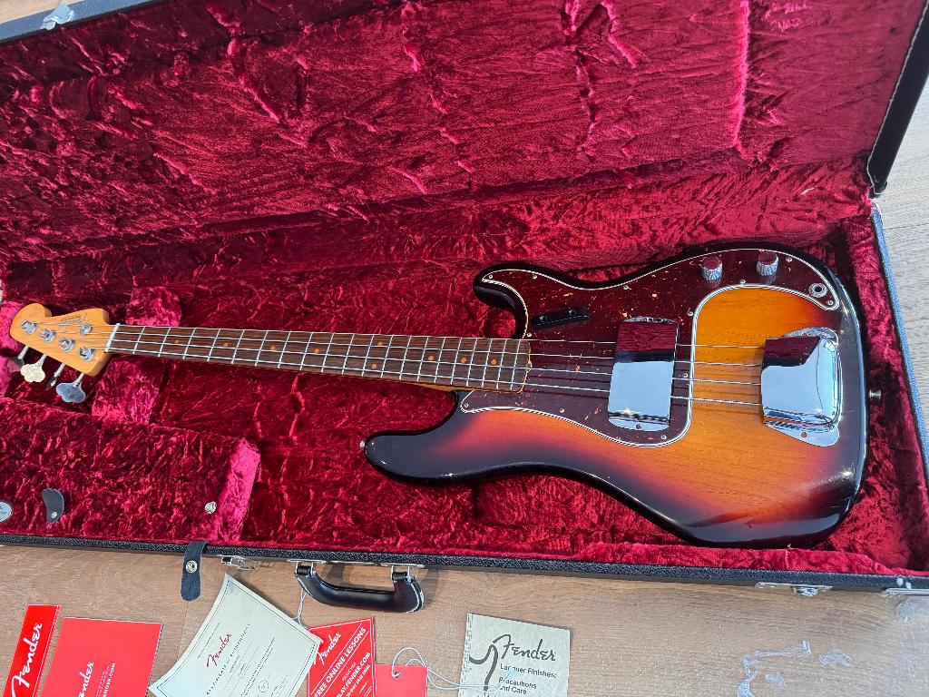 Fender American Original ‘60s Precision (2018) – Sunburst, Ophalen, Gebruikt, Elektrisch