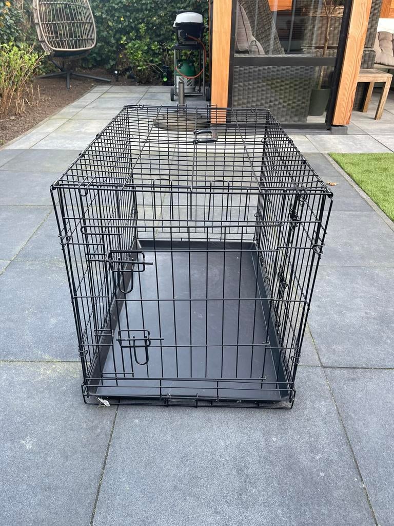 Te koop honden bench zwart, Ophalen, Zo goed als nieuw