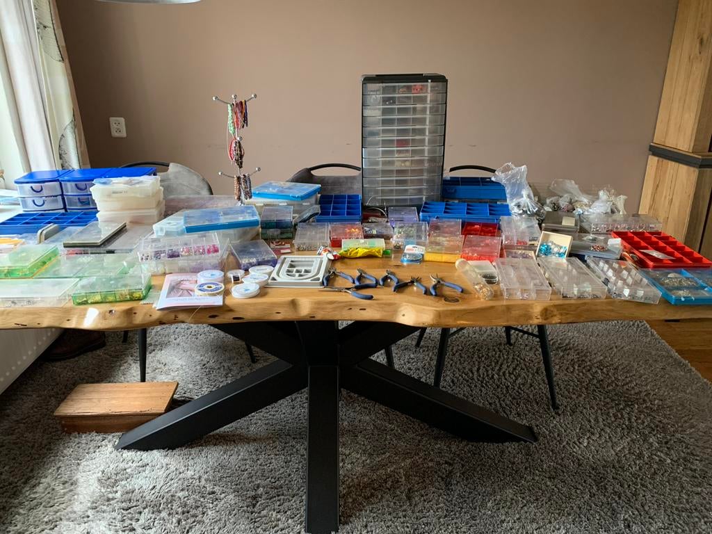 Kralen, gereedschap, 2 ladenkastjes. Zeer compleet, Ophalen, Gebruikt, Kraal