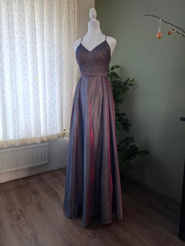 Prachtige galajurk van Eva & Lola, Galajurk, Paars, Ophalen of Verzenden, Zo goed als nieuw