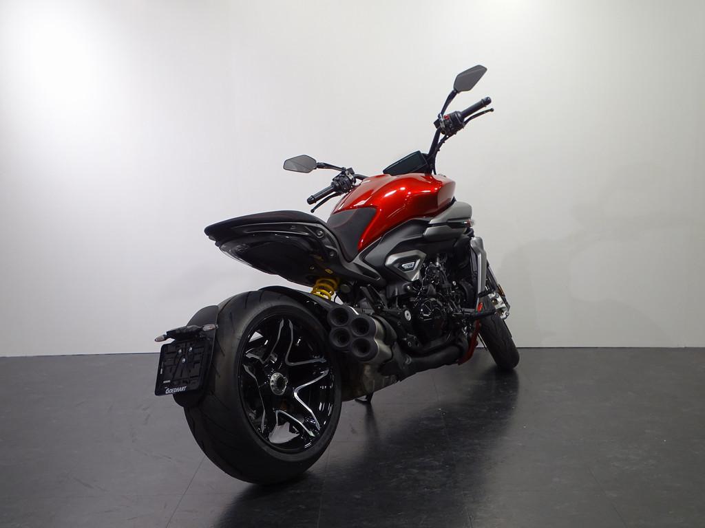 Ducati XDiavel V4 - foto 3