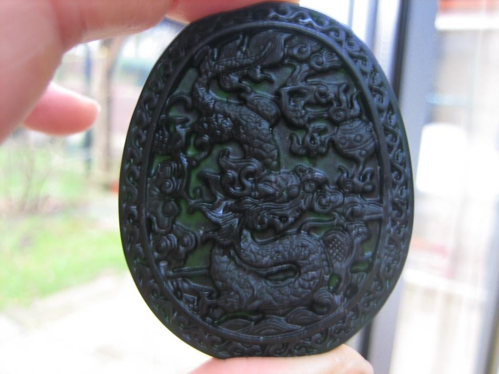 Amulet hanger van chinese jade 819 # Draak, Ophalen of Verzenden, Zo goed als nieuw, Groen, Steen of Mineraal