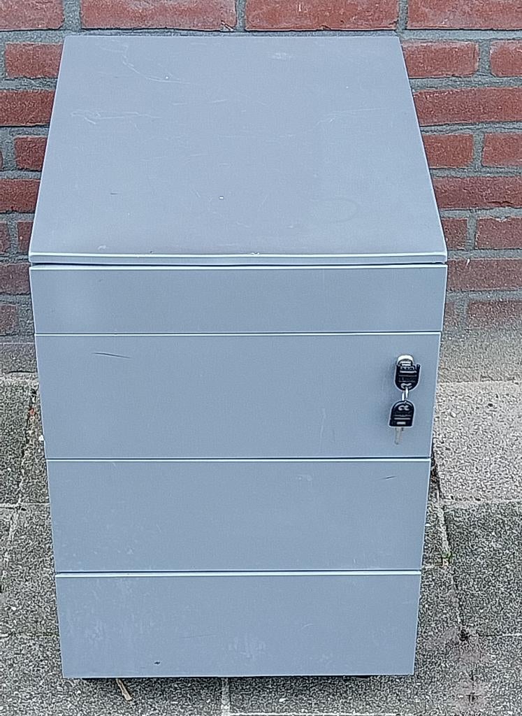 Metalen Bureau-ladeblok 4 lades en verrijdbaar, Ophalen, Gebruikt, Metaal, Grijs