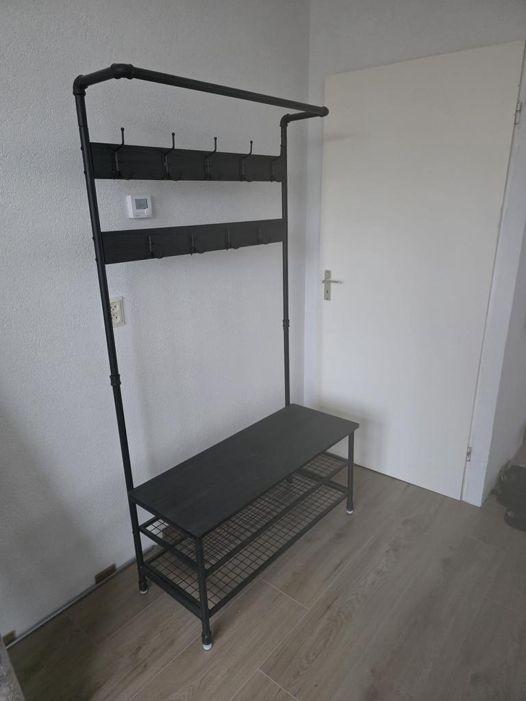 Halkast (gardrobe ) zwart, Zo goed als nieuw, Minder dan 100 cm, Metaal, Ophalen