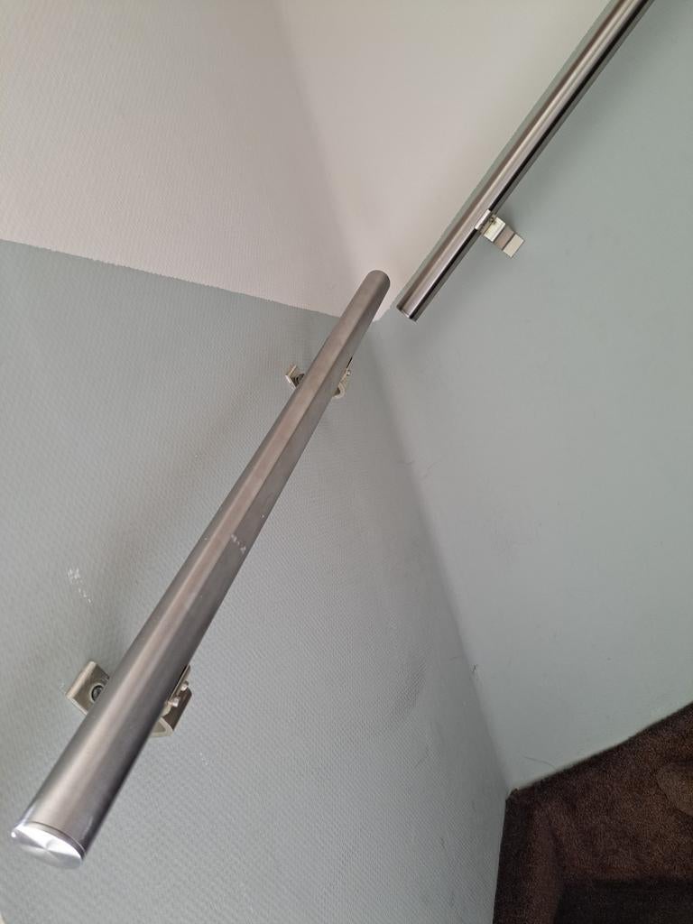 RVS trapleuningen met beugel, Ophalen