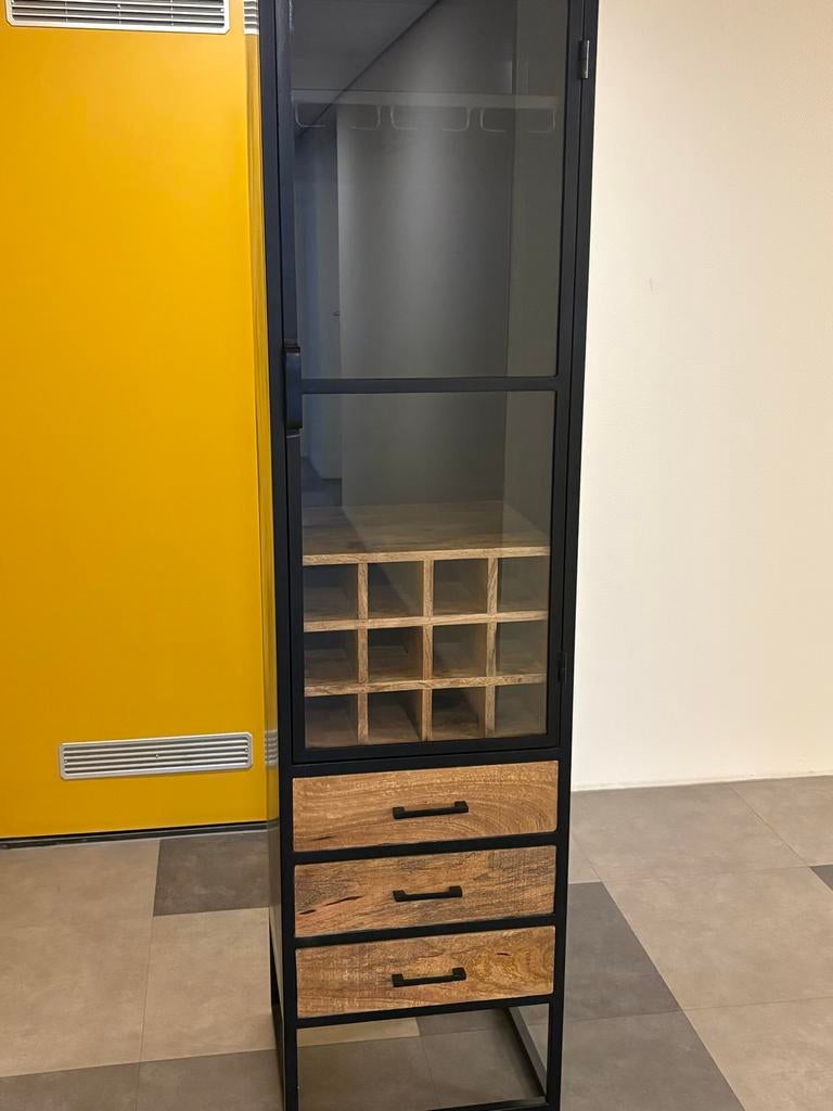 Industriële drank kast van mango hout, Ophalen, 5 tot 15 flessen, Zo goed als nieuw, 75 cm of meer