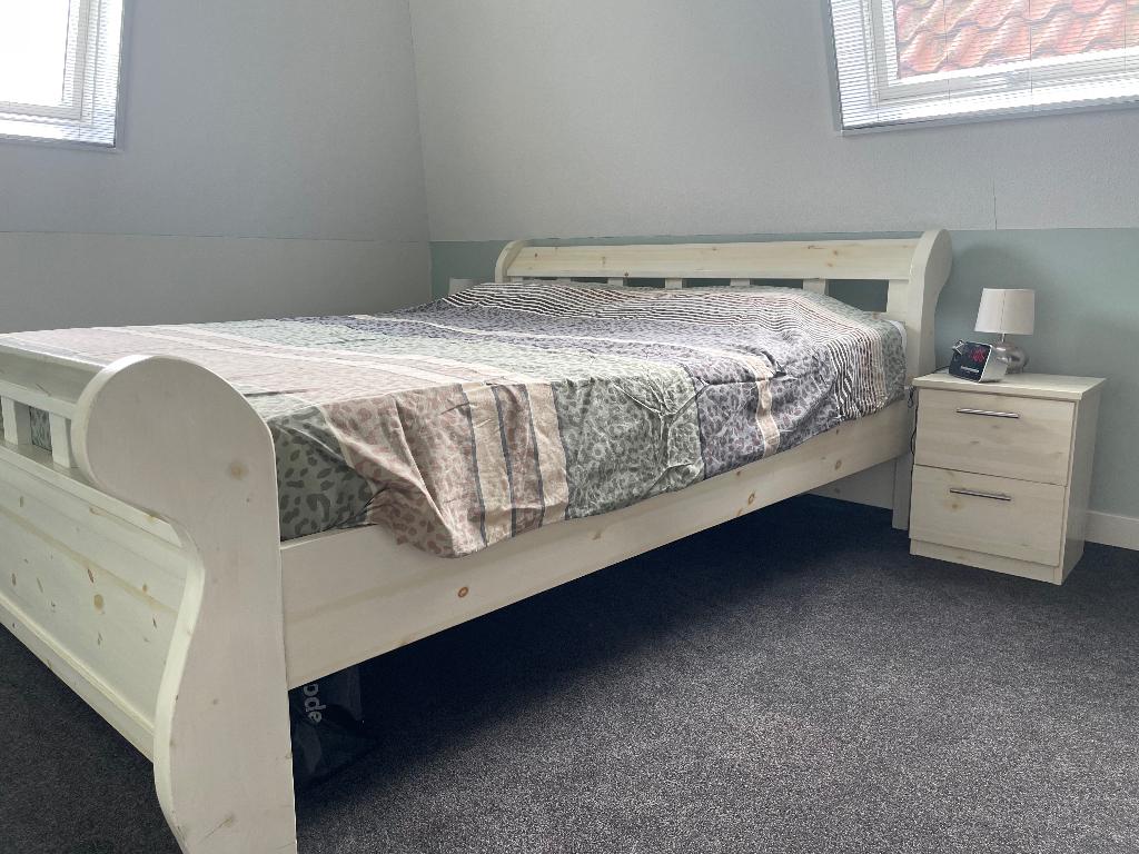 Ledikant 180x210 met 2 nachtkastjes, Huis en Inrichting, Slaapkamer | Bedden, Ophalen, Gebruikt, Overige kleuren, 210 cm