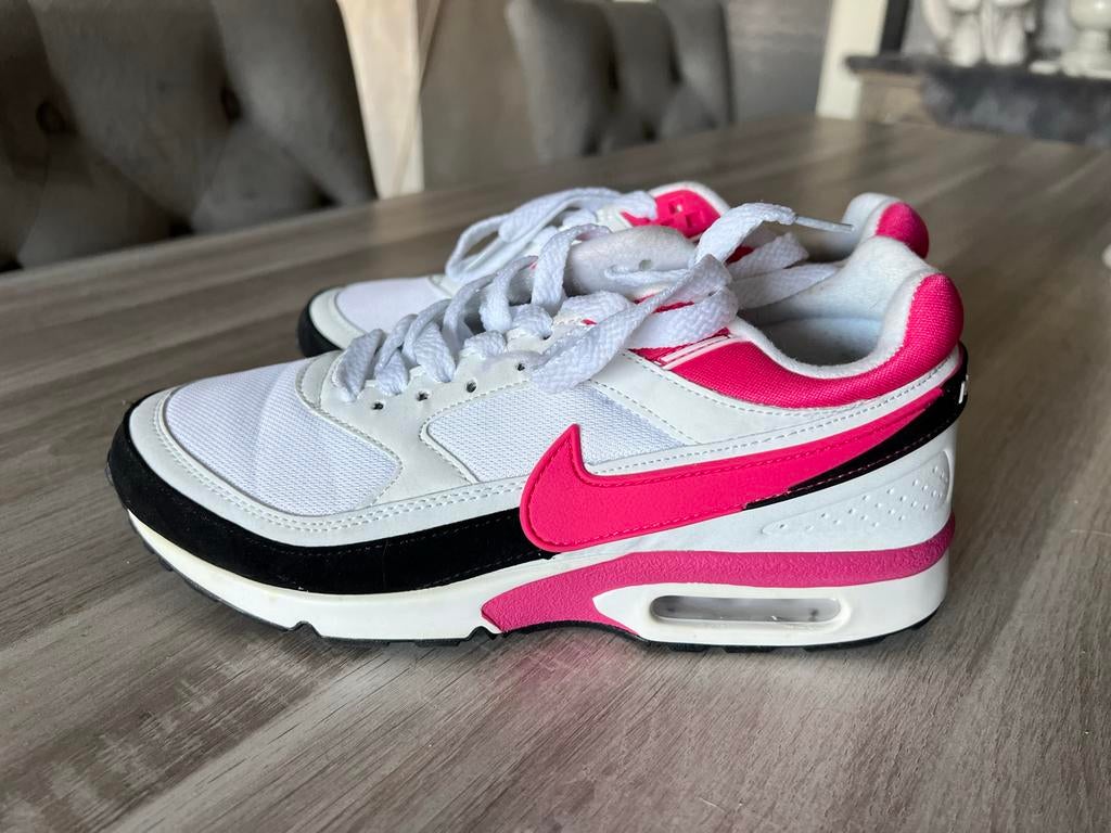 Nike Air Max sneakers - Maat 40 - Zo goed als nieuw, Ophalen of Verzenden, Zo goed als nieuw, Wit, Sneakers of Gympen