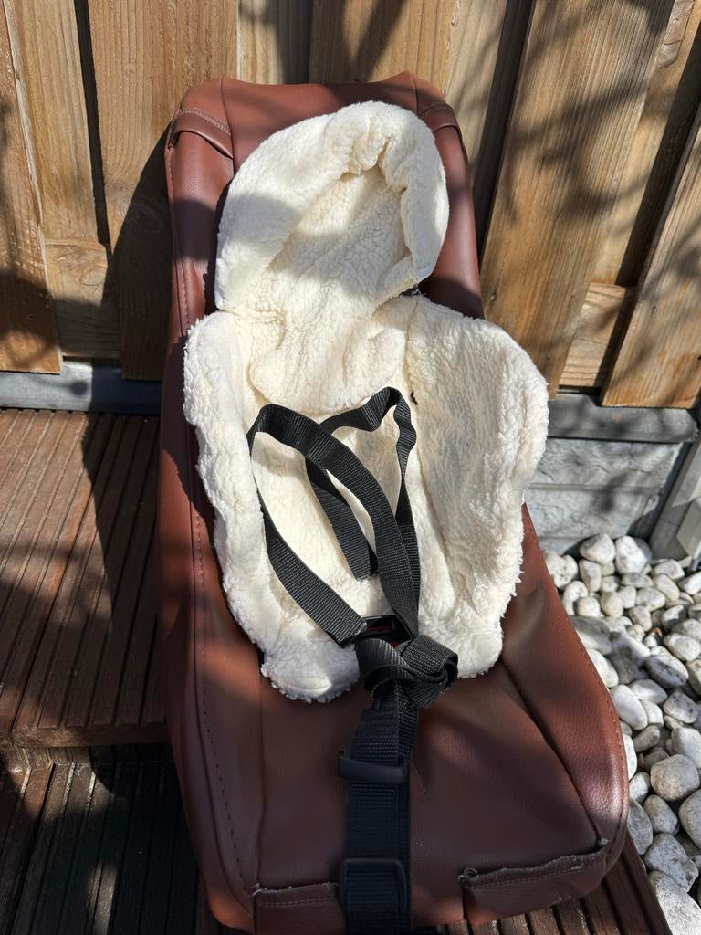 Babyschaal voor bakfiets - Comfortabel en veilig, Kinderen en Baby's, Gebruikt, Overige methoden, Ophalen, 0 t/m 10 kg