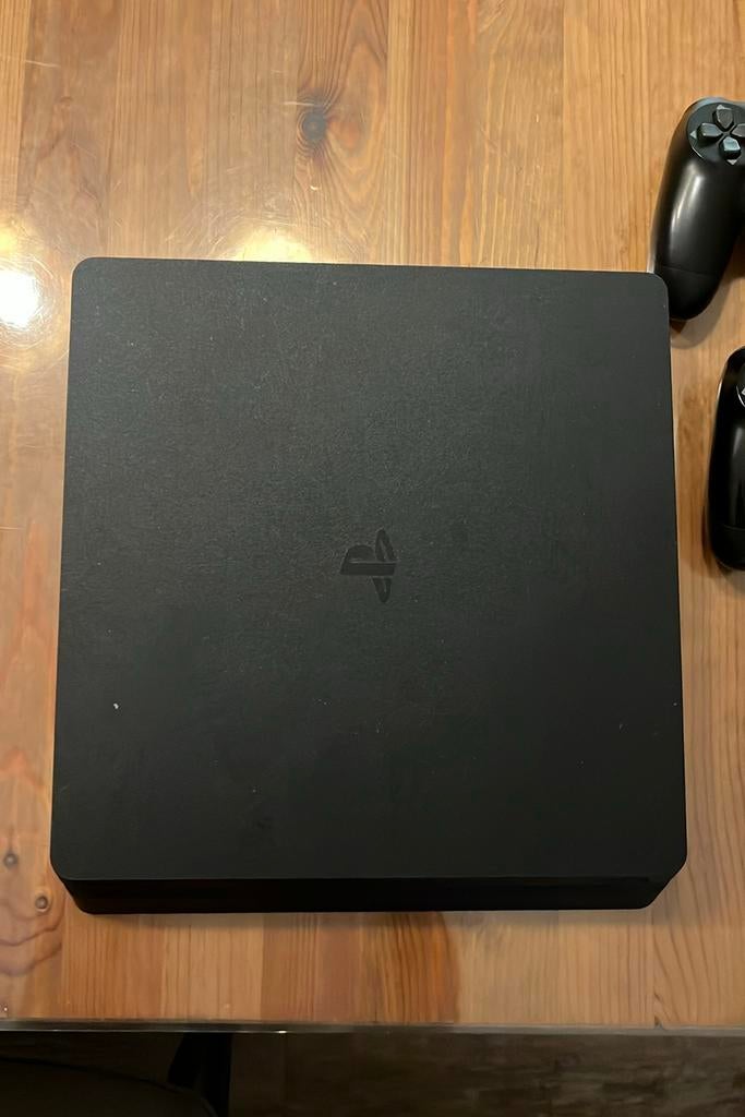 PlayStation 4 met games +2 controllers, Ophalen, Met games, Zo goed als nieuw, Met 1 controller