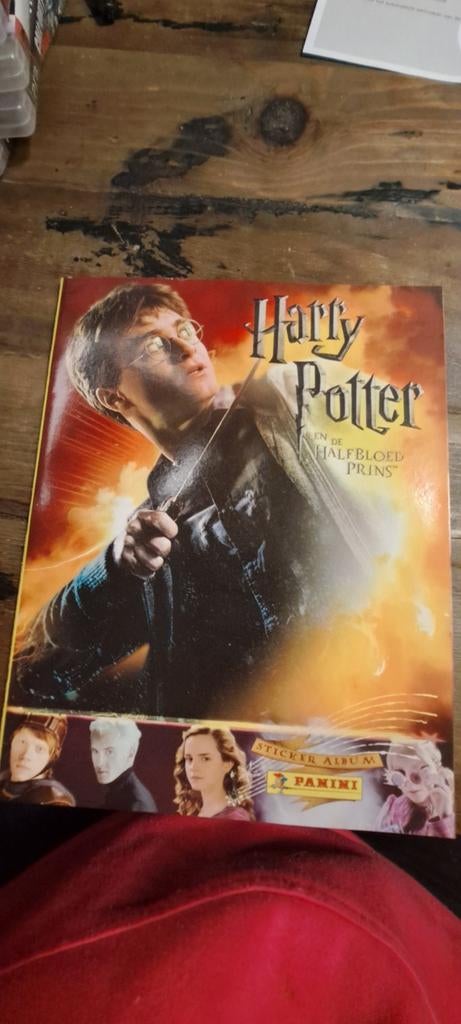 Geheel nieuw stickerboek Harry Potter en de halfbloed prins, Verzamelen, Harry Potter, Ophalen, Avenue de l'Artisanat, Braine-L'Alleud