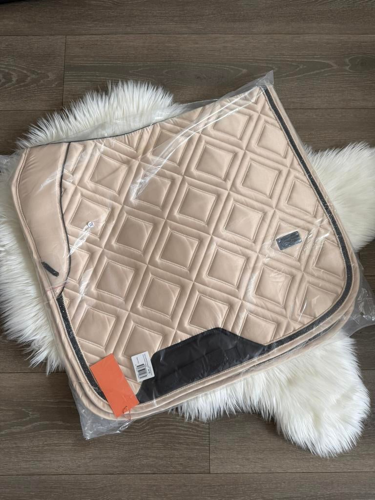 Horsegloss dressuur zadeldek nieuw creme (anky ps of sweden), Ophalen of Verzenden, Zo goed als nieuw