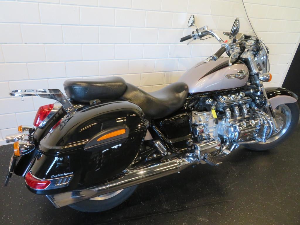 Honda GL 1500 F6C FLAT SIX VALKYRIE! 6CI (bj 2000) - foto 3