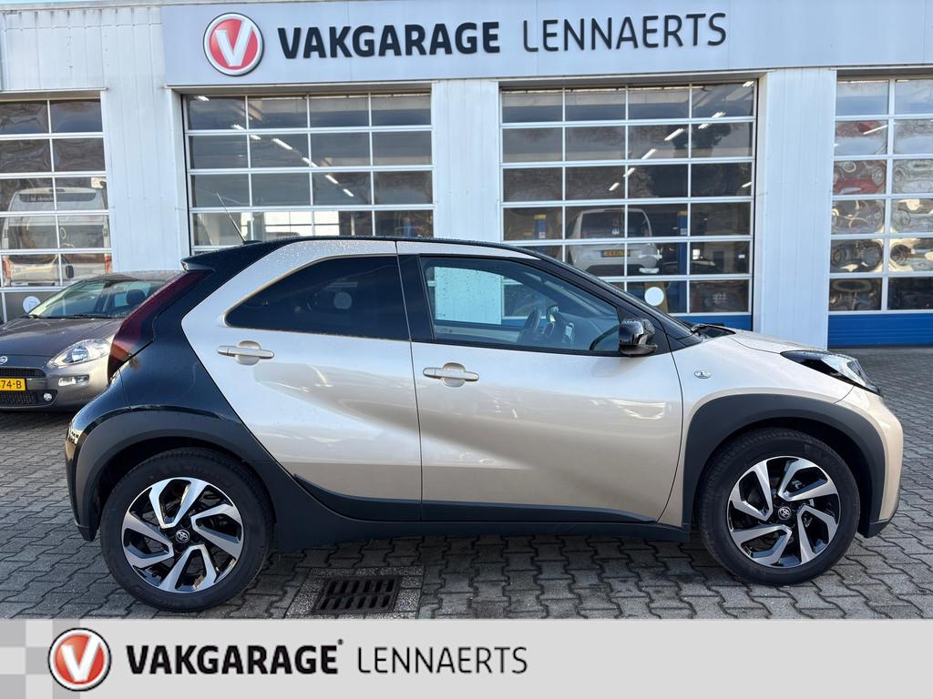 Toyota Aygo X 1.0 VVT-i S-CVT Pulse Automaat (BOVAG/RIJKLAAR, 12 maanden, Stof, Gebruikt, Zwart