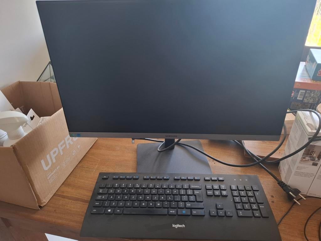 Beeldscherm en toetsenbord, Ophalen, 60 Hz of minder, HDMI, IPS