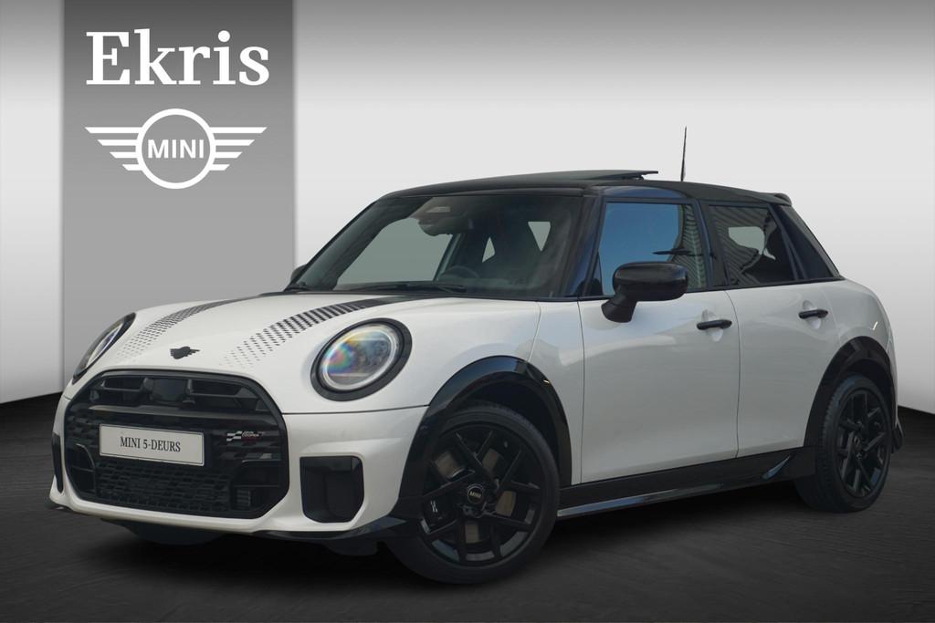 MINI 5-Deurs Cooper C John Cooper Works Trim | Pakket M, Auto's, Mini, Bedrijf, Te koop, Cooper, Achteruitrijcamera, Alarm, Dodehoekdetectie