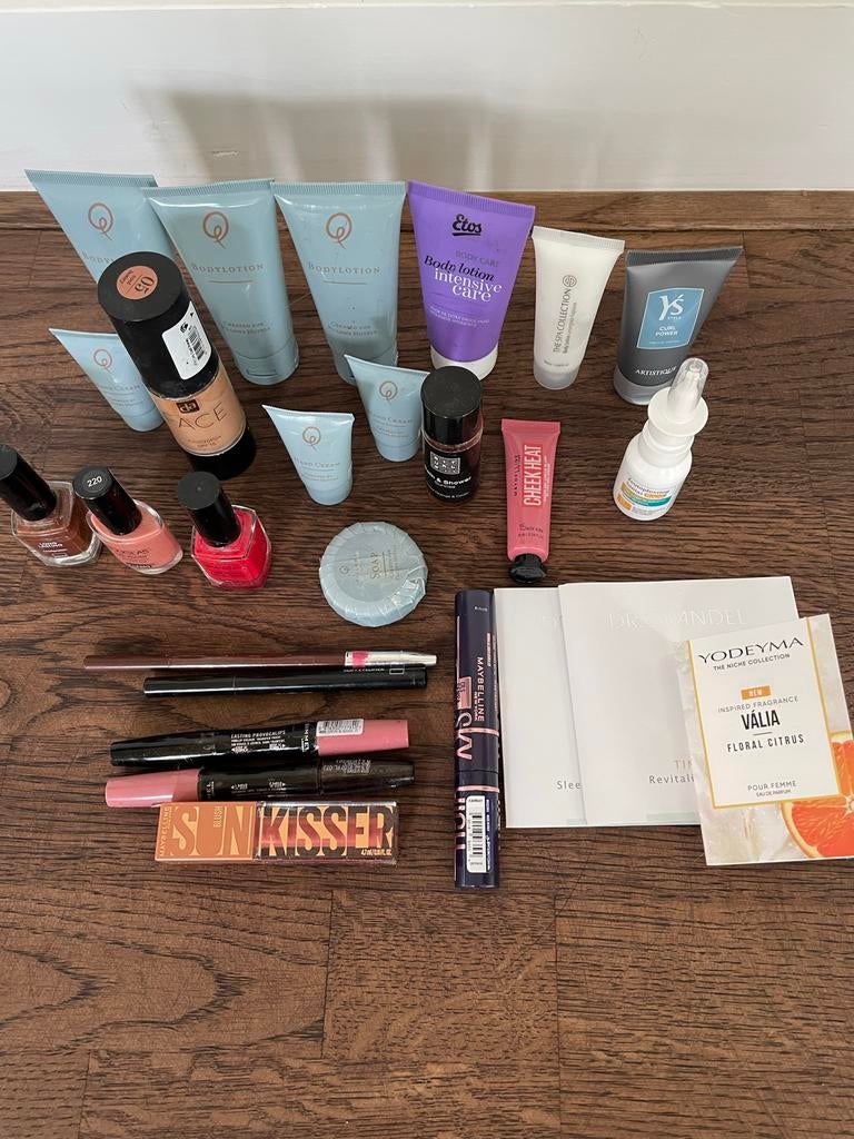 Grote make-up en verzorgingsproducten bundel, Lippen, Ophalen of Verzenden, Zo goed als nieuw, Make-up