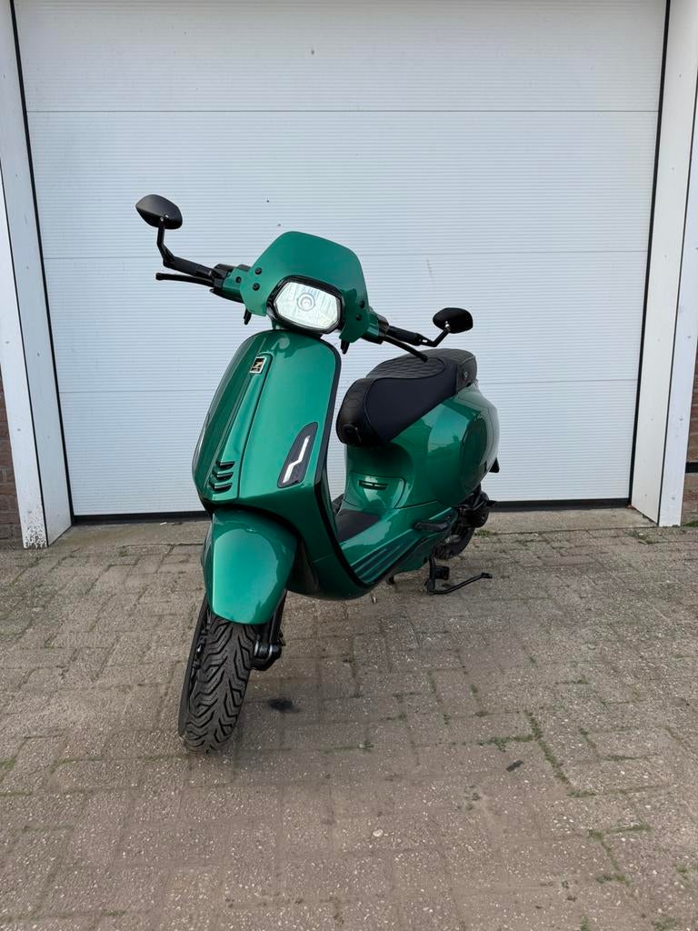 Vespa Sprint 80CC | BMW Groen | Akrapovic | Level10 | Full, Fietsen en Brommers, Scooters | Piaggio, Zo goed als nieuw, Overige modellen