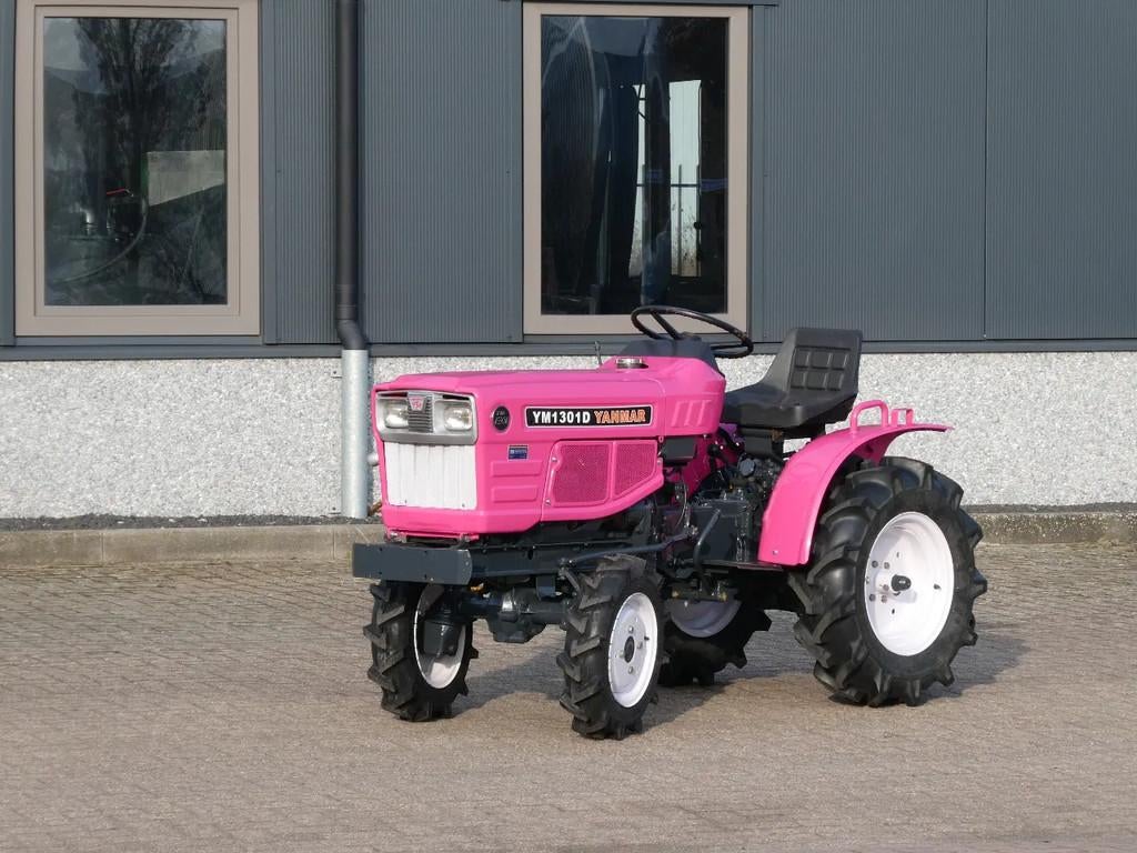Yanmar YM1301 4wd / 339 Draaiuren / Pink Edition