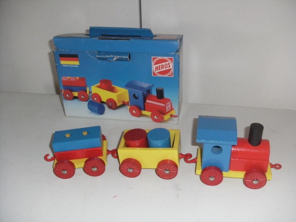 houten trektreintje met blokjes, Ophalen of Verzenden, Zo goed als nieuw, Duw- of Trekspeelgoed