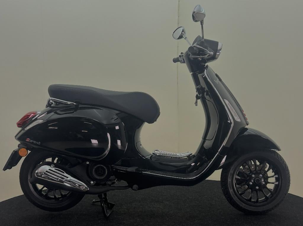 Vespa Sprint S glans zwart 25km/uur, Ophalen, Overige modellen, Zo goed als nieuw, Benzine