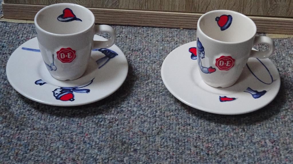 2 Kop En Schotel Van Douwe Egberts., Ophalen of Verzenden, Zo goed als nieuw, Overige stijlen, Kop(pen) en/of Schotel(s)