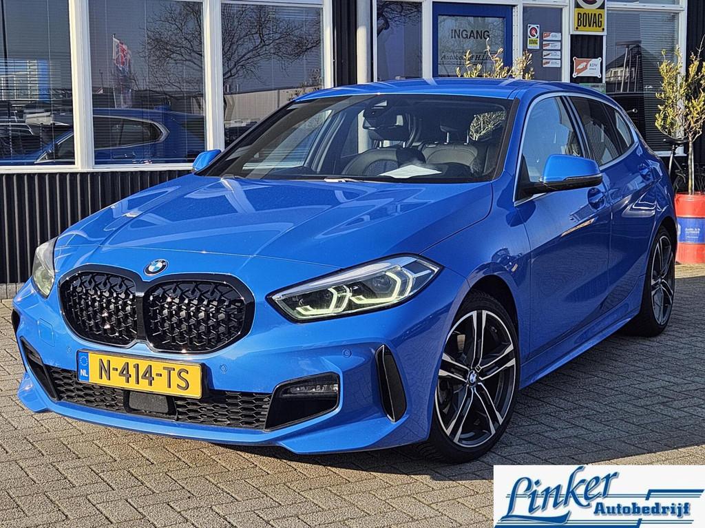 BMW 1-serie Business Edition M-SPORT 170PK 18"LMV NL-AUTO, Auto's, Stof, Gebruikt, Met garantie (alle), Blauw