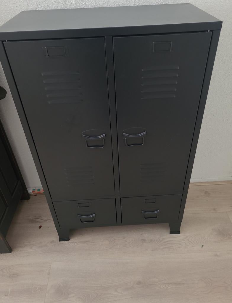 Industriële kast zwart ijzer, Ophalen, Met deur(en), 100 tot 150 cm, 50 tot 100 cm