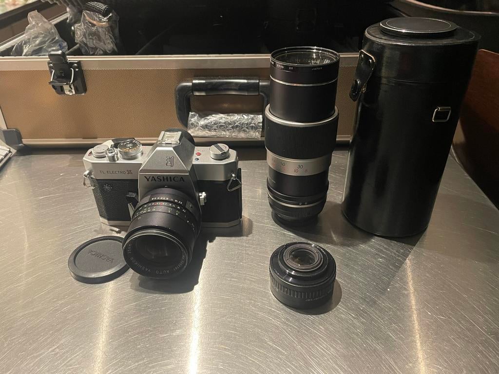 Yashica TL Electro X analoog fototoestel 3 Lenzen, Audio, Tv en Foto, Fotocamera's Analoog, Ophalen, Zo goed als nieuw, Spiegelreflex